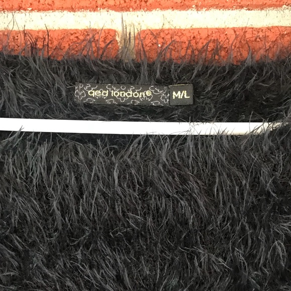 Sweater with Lace Detail - Picture 4 of 6